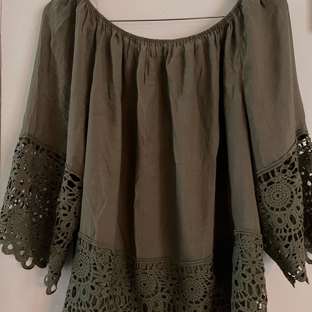 Green Embellished 3/4 Sleeve Relaxed Blouse
